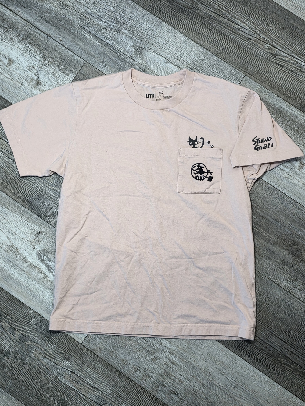 UNIQLO UT x Studio Unisex Ghibli Kiki's Delivery Service Graphic Tee Shirt Sz Sm - Picture 3 of 7